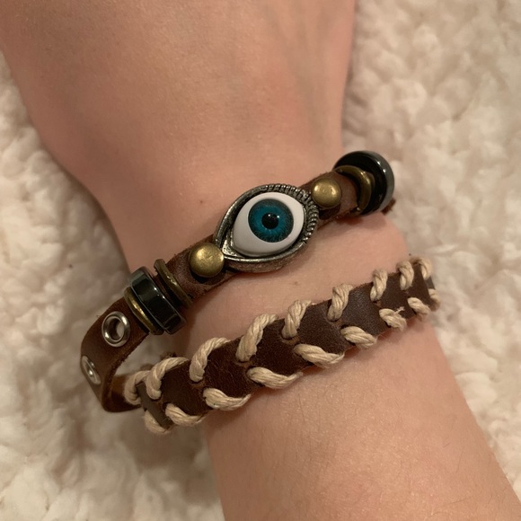 blue eye bracelet - Picture 2 of 3